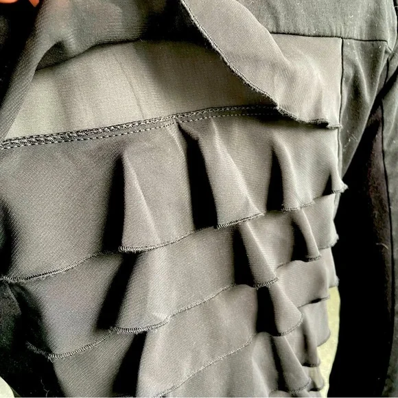 BCBG MaxAzria  Sheer Ruffle Back Cropped Blazer Size XS - Picture 5 of 10